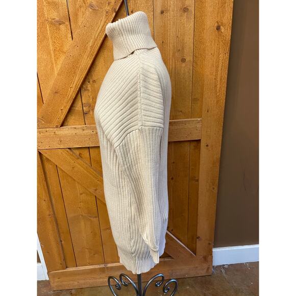 Women's Small Turtleneck Cream Sweater Dress Nude EUC Comfy Stylish - Picture 4 of 8